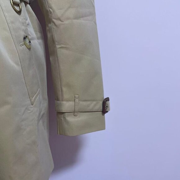 Burberry  Short Chelsea Heritage Trench Coat - Picture 7 of 14